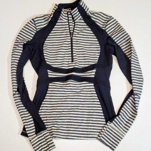Size 4 - Lululemon 1/2 Zip Pullover